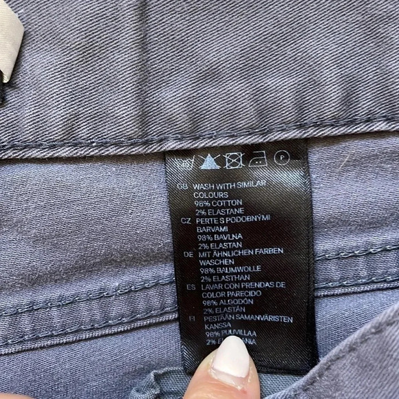 🔥4/$20  H&M Jeans - Picture 5 of 8